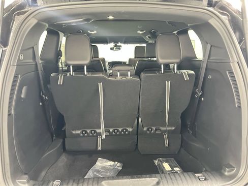 New 2025 Chrysler Voyager LX image 23