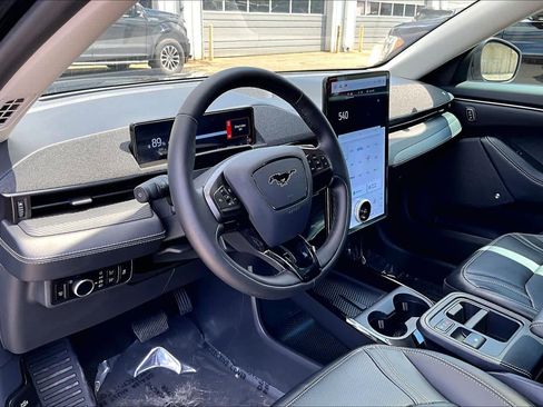 Certified 2025 Ford Mustang Mach-E Premium AWD/4WD image 17