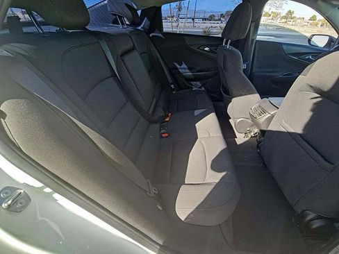 Used 2018 Chevrolet Malibu LT w/ Redline Edition image 9