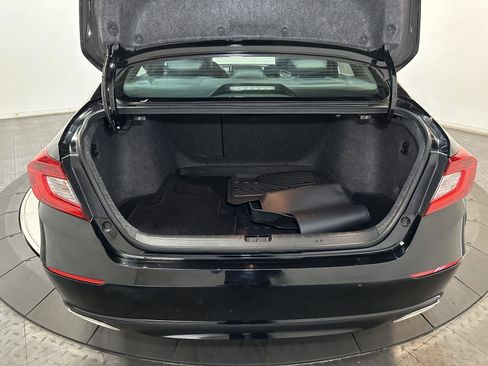 Used 2019 Honda Accord Sport image 33