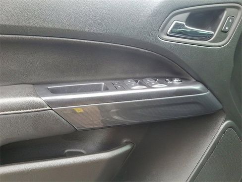 Used 2022 GMC Canyon AT4 w/ Trailering Package image 15