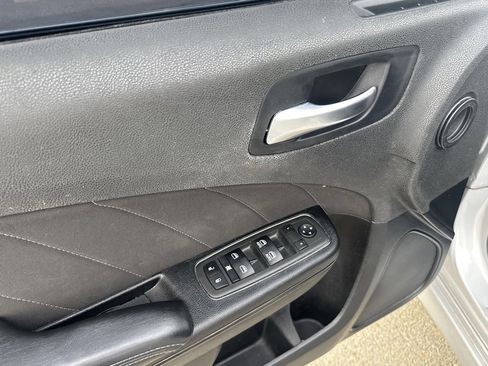 Used 2022 Dodge Charger R/T w/ Blacktop Package image 13