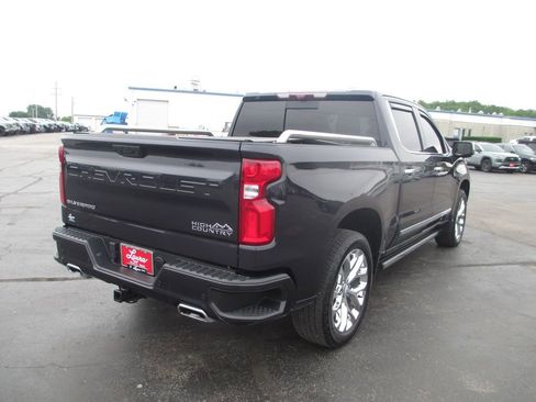 Used 2024 Chevrolet Silverado 1500 High Country w/ High Country Premium Package AWD/4WD image 6
