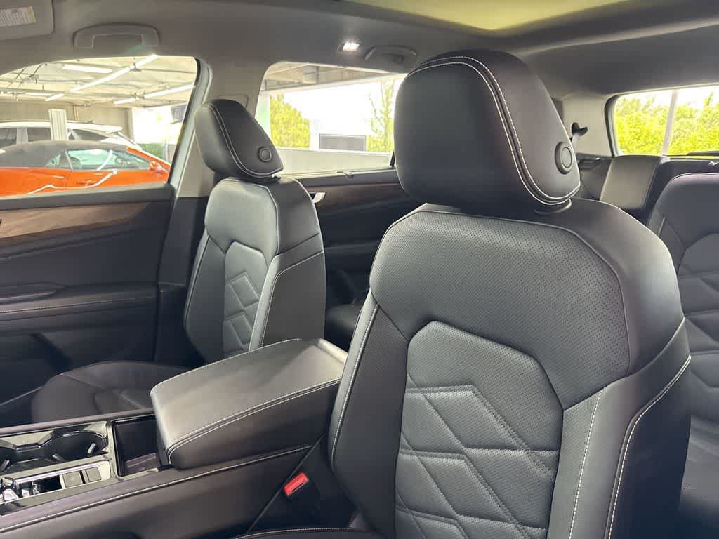 Used 2026 Volkswagen Atlas SE FWD image 14
