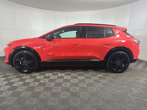 Used 2025 Chevrolet Equinox EV RS FWD image 6
