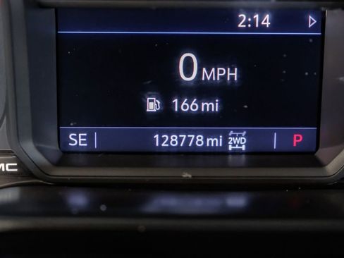 Used 2020 GMC Sierra 2500 SLE w/ SLE Value Package; image 20