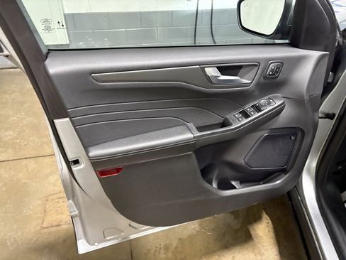 Used 2023 Ford Escape Active w/ Tech Pack #2 image 18