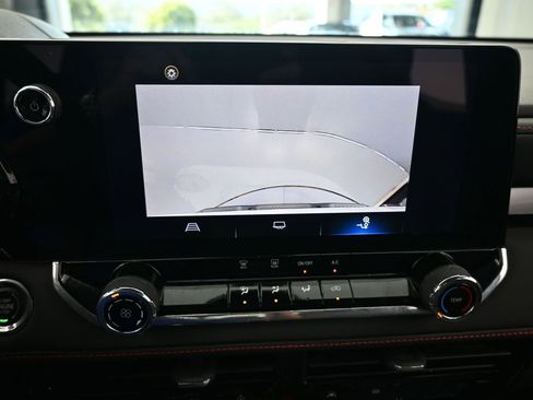 Used 2023 Chevrolet Colorado Z71 image 21