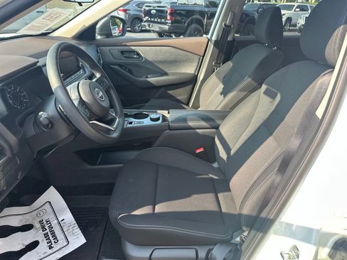 Used 2023 Nissan Rogue S AWD/4WD image 15
