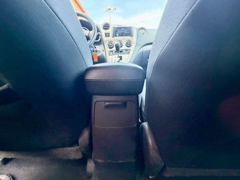 Used 2010 Toyota Matrix image 15