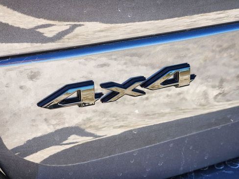 New 2025 Jeep Grand Cherokee L Limited image 8