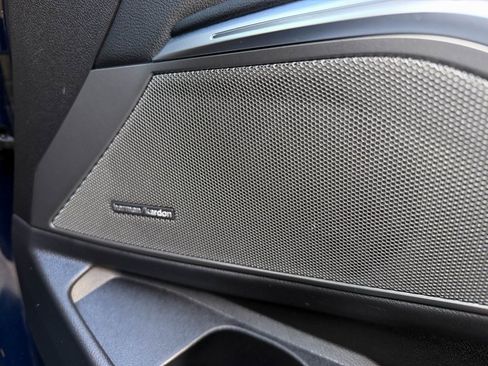 Used 2024 BMW M340i xDrive image 27