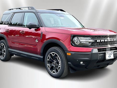 New 2025 Ford Bronco Sport Outer Banks w/ Outer Banks Tech Package+ image 2