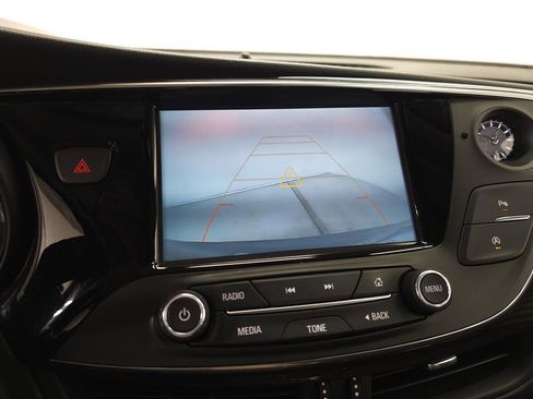 Used 2019 Buick Envision Essence image 26
