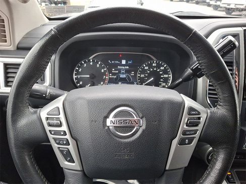 Used 2021 Nissan Titan SV w/ SV Convenience Package image 20