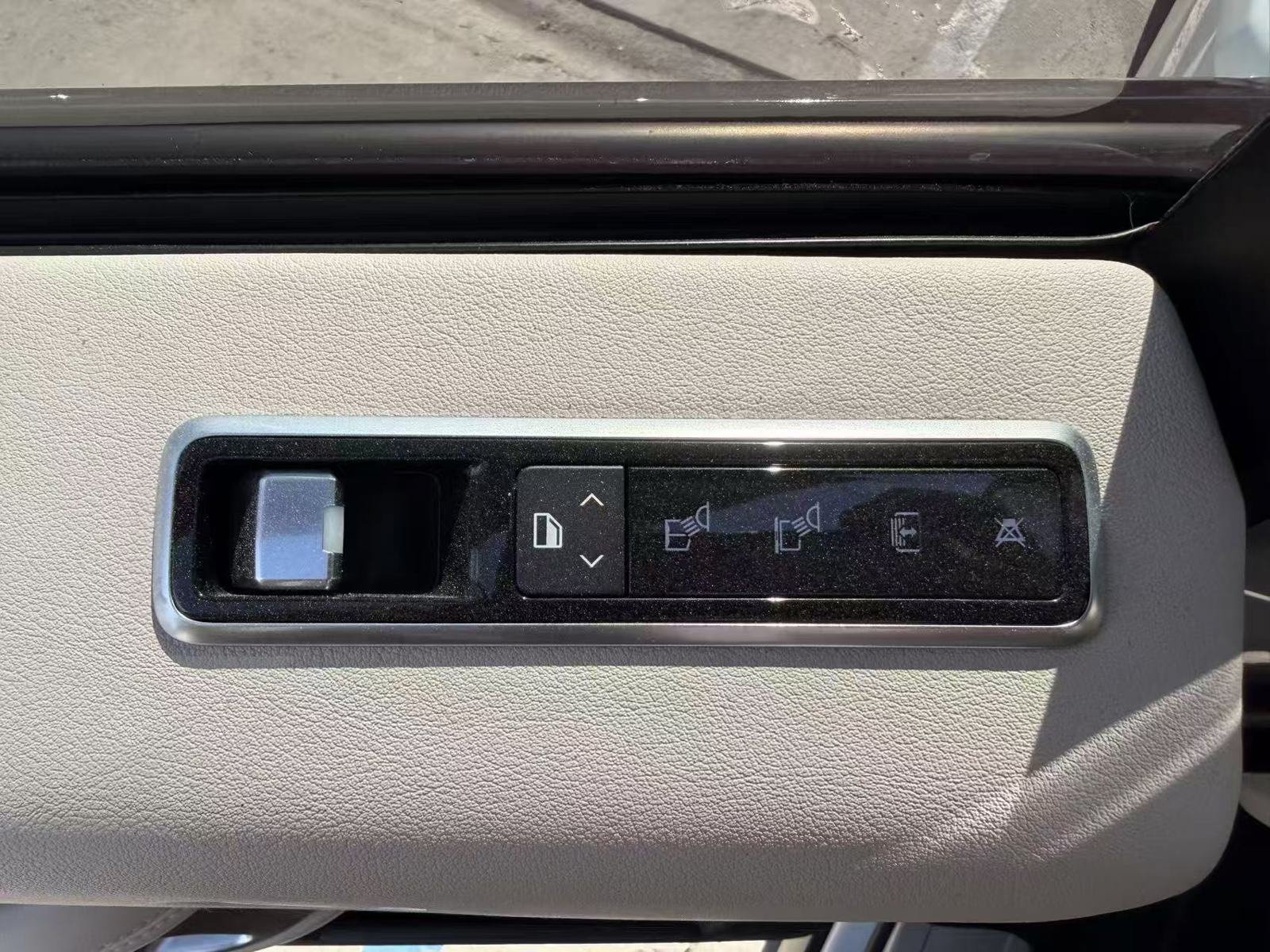 Used 2019 Land Rover Range Rover HSE AWD/4WD image 21
