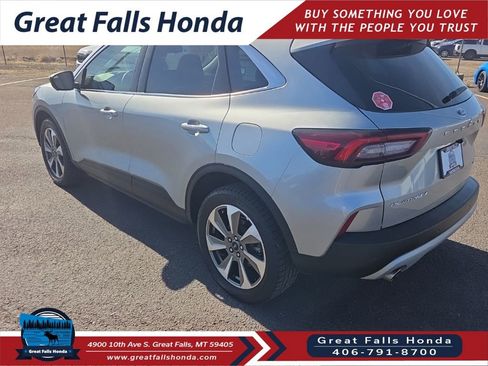 Used 2024 Ford Escape Platinum image 5