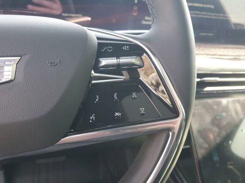 New 2026 Cadillac Escalade IQL Luxury w/ LPO, Floor Liner Package AWD/4WD image 37