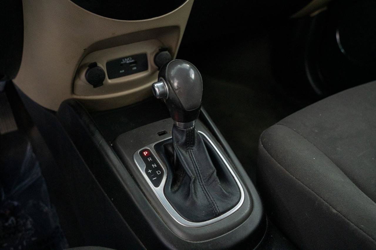 Used 2012 Kia Soul ! FWD image 13