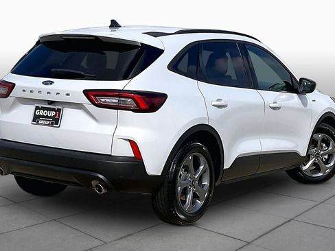 Used 2025 Ford Escape ST-Line FWD image 12