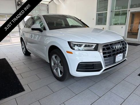 Used 2019 Audi Q5 2.0T Premium Plus w/ Premium Plus Package AWD/4WD image 6