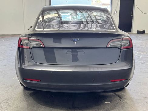 Used 2018 Tesla Model 3 Long Range image 3