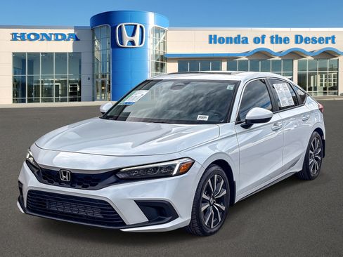 Certified 2024 Honda Civic EX-L image 3