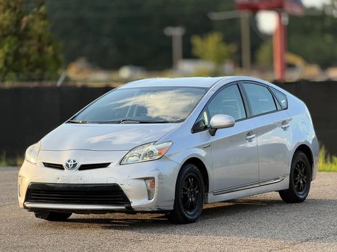 Used 2014 Toyota Prius Three FWD image 6