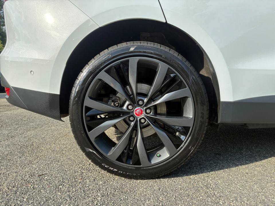 Used 2019 Jaguar F-PACE Prestige AWD/4WD image 23