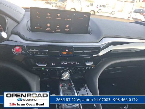 Used 2024 Acura MDX SH-AWD image 25