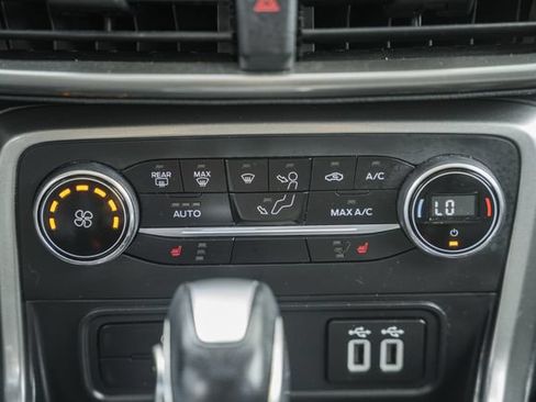 Used 2021 Ford EcoSport SE FWD image 25
