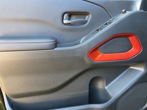 New 2026 Nissan Frontier PRO-4X w/ Pro-4x Convenience Package image 18