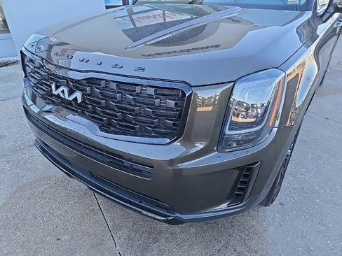Used 2022 Kia Telluride EX w/ EX Premium Package image 14