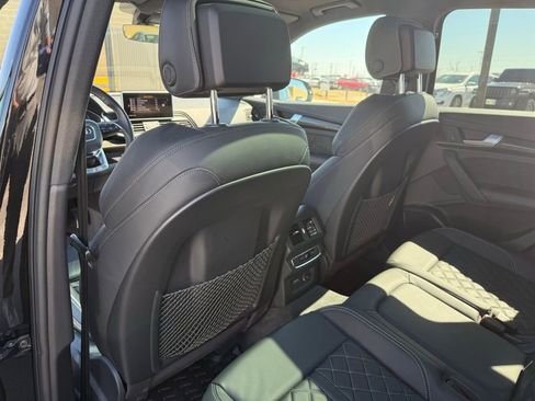 Used 2020 Audi SQ5 Prestige w/ Prestige Package image 9
