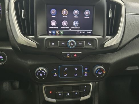 Used 2024 GMC Terrain SLE image 24