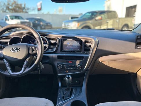 Used 2012 Kia Optima LX image 22