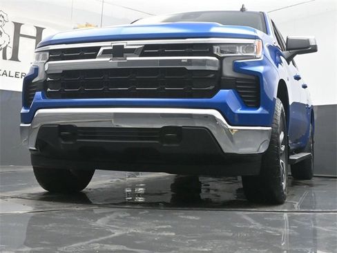 Used 2022 Chevrolet Silverado 1500 LT image 4
