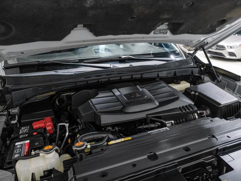 Used 2021 Nissan Titan PRO-4X w/ Off Road Protection Package image 50