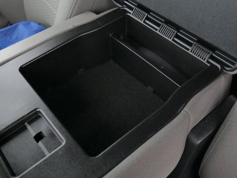 Used 2019 Ford F150 XLT image 39