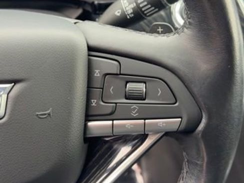 Used 2021 Cadillac XT6 Premium Luxury image 13