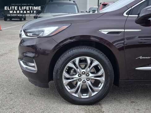 Used 2021 Buick Enclave Avenir w/ Avenir Technology Package FWD image 6