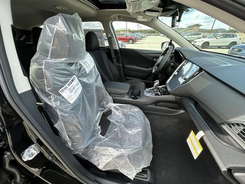 Certified 2025 Subaru Outback Premium AWD/4WD image 15