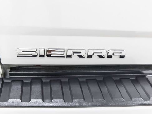 Used 2017 GMC Sierra 1500 Denali AWD/4WD image 5