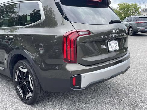 Used 2025 Kia Telluride S FWD image 12