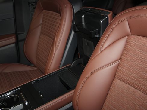 New 2026 Lincoln Nautilus Reserve image 21