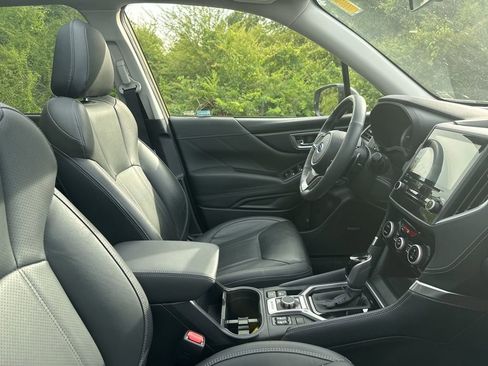 Certified 2023 Subaru Forester Touring AWD/4WD image 13