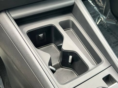 New 2026 Volkswagen Tiguan SE R-Line AWD/4WD image 30