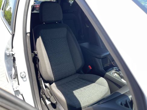 Used 2024 Chevrolet Equinox LT w/ LPO, Floor Liner Package FWD image 32