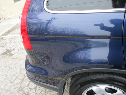 Used 2011 Honda CR-V LX image 18