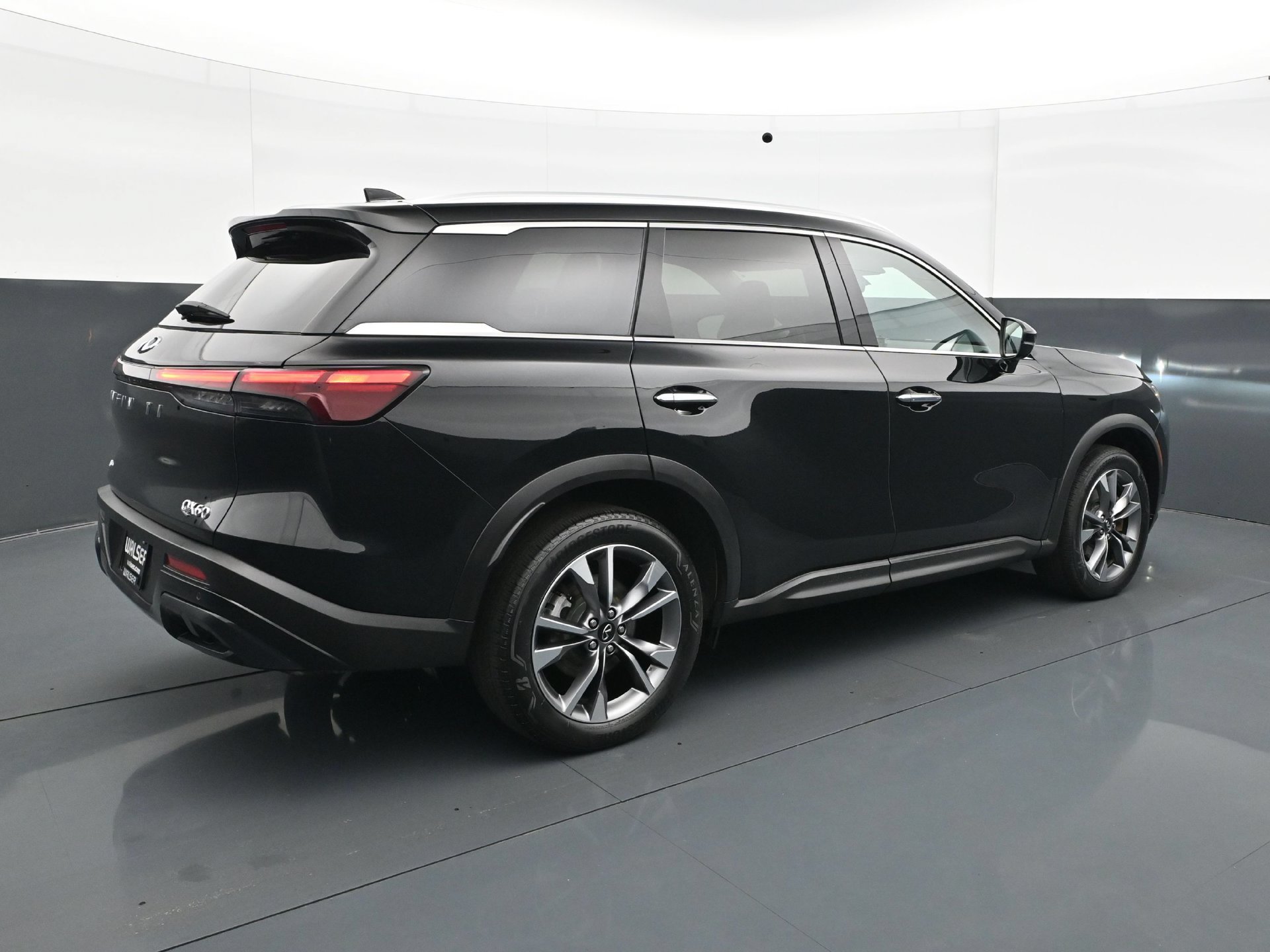 Used 2024 INFINITI QX60 Luxe AWD/4WD image 6
